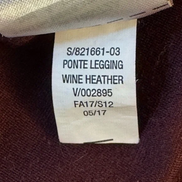 Old Navy Women's Deep Burgundy Leggings - Picture 7 of 7